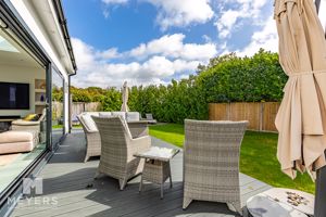 Photo 7- click for photo gallery